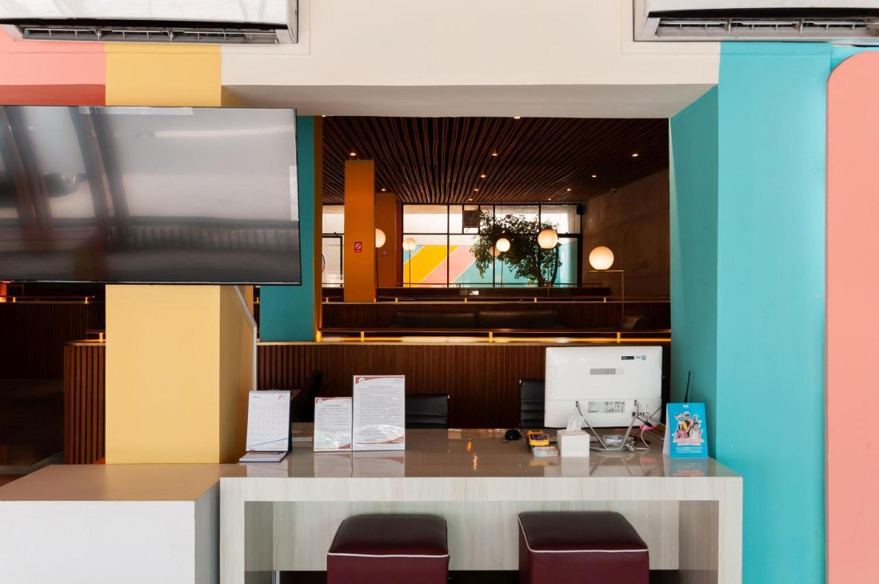 Sans Hotel Finest Medan Kültér fotó