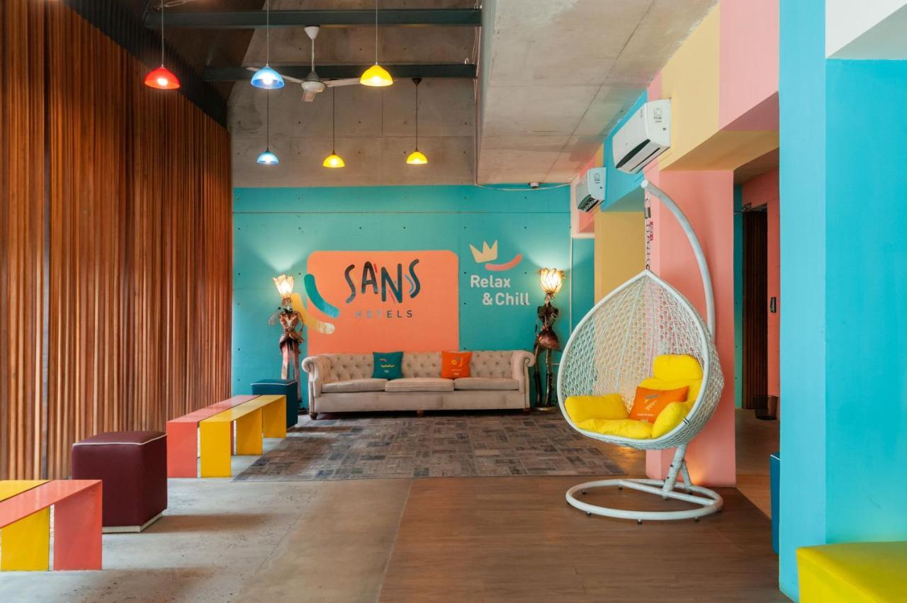 Sans Hotel Finest Medan Kültér fotó